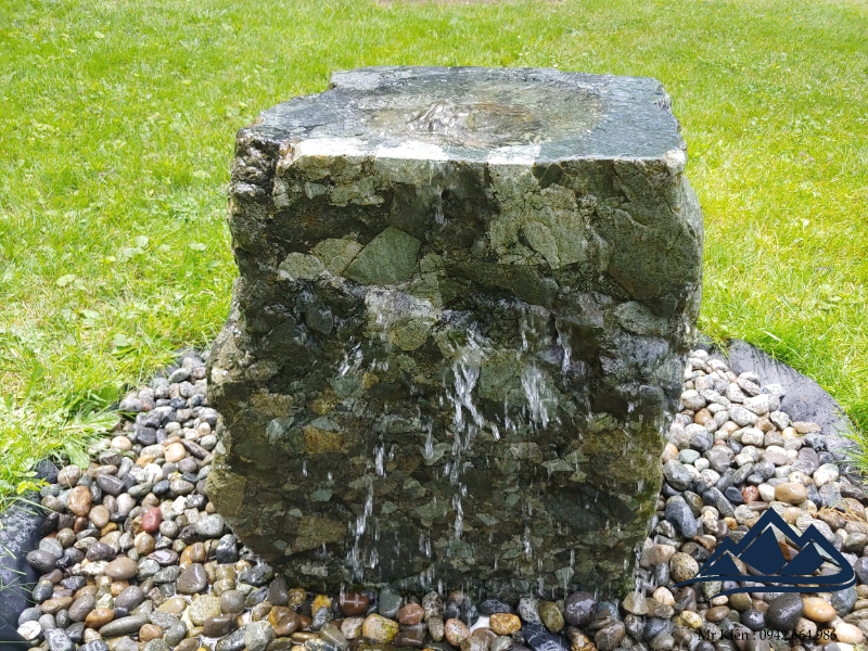 Sản phẩm đài phun nước bằng đá khối